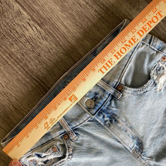 American Eagle Strigid Jeans Women's 00 Reg Distressed Embroidered Light Wash - Picture 9 of 11